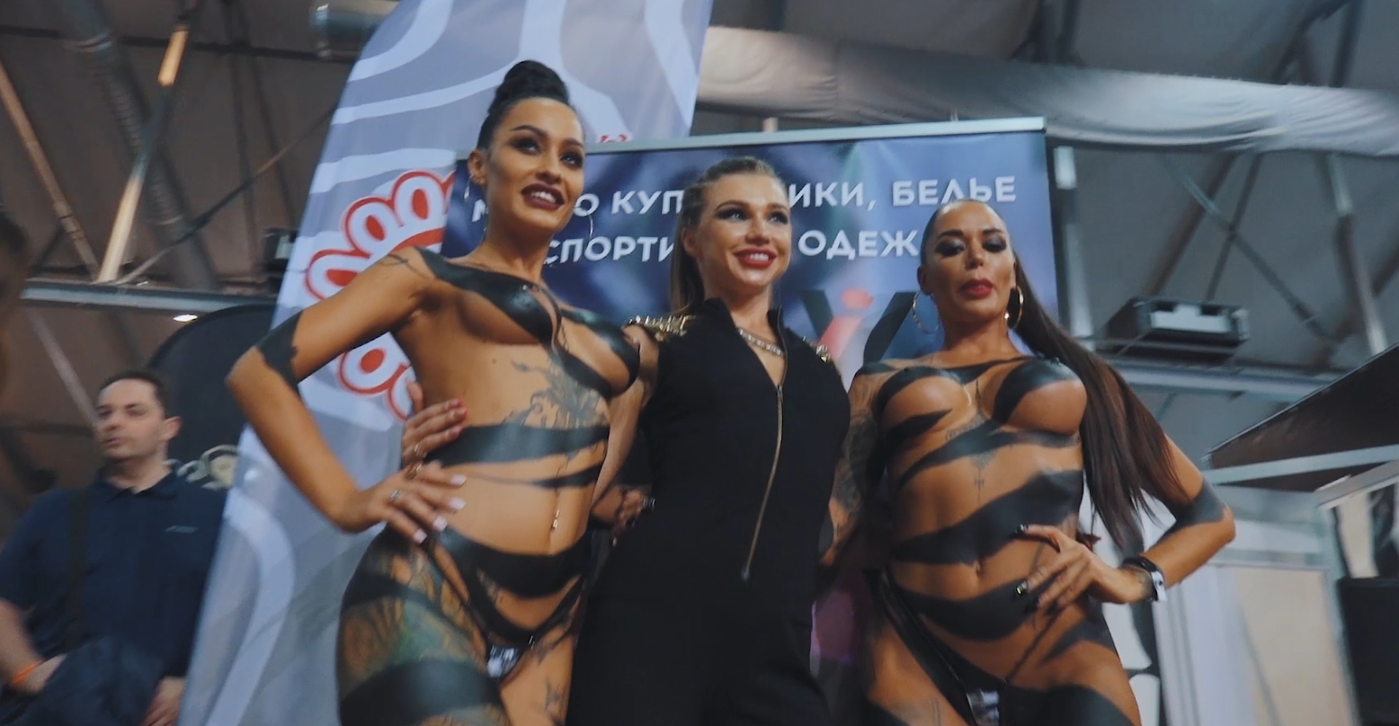 показ купальников от анастасии ивановской